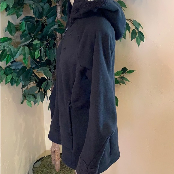 Adidas Outdoor Jacket - Picture 3 of 9